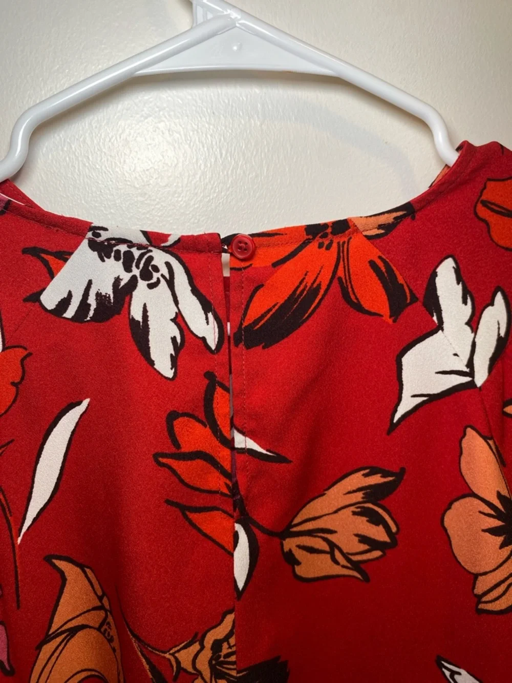 Ann Taylor Red Floral Long-Sleeve Blouse - Picture 4 of 6